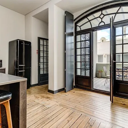 Nomad's Time Out Market - 3bed Apartment Lisbon