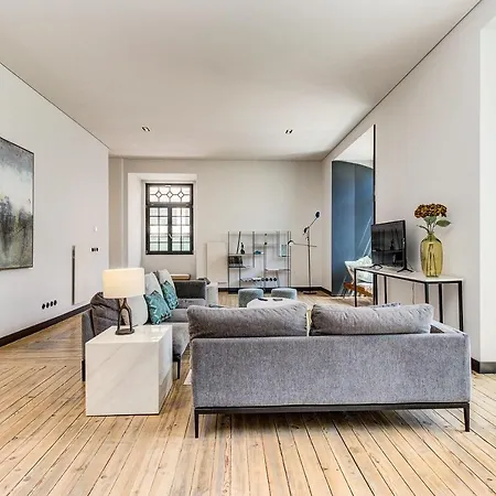 Nomad's Time Out Market - 3bed Apartment Lisbon