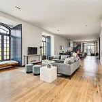 Nomad's Time Out Market - 3bed アパート *