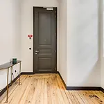 Nomad's Time Out Market - 3bed Апартаменты *