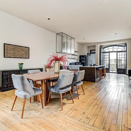Nomad's Time Out Market - 3bed Apartment
